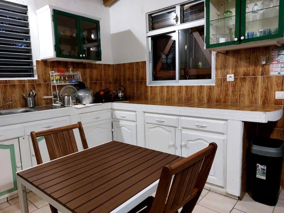 La Petite Maison, Spacieuse, Avec Jardin / Parking 圣罗斯 外观 照片